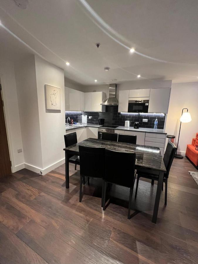 Spacious Sleep 7 Flat 20 Mins Central London Bp65 Buitenkant foto