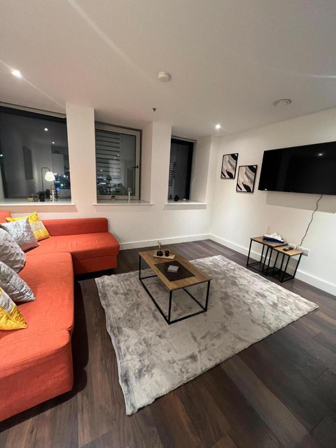 Spacious Sleep 7 Flat 20 Mins Central London Bp65 Buitenkant foto