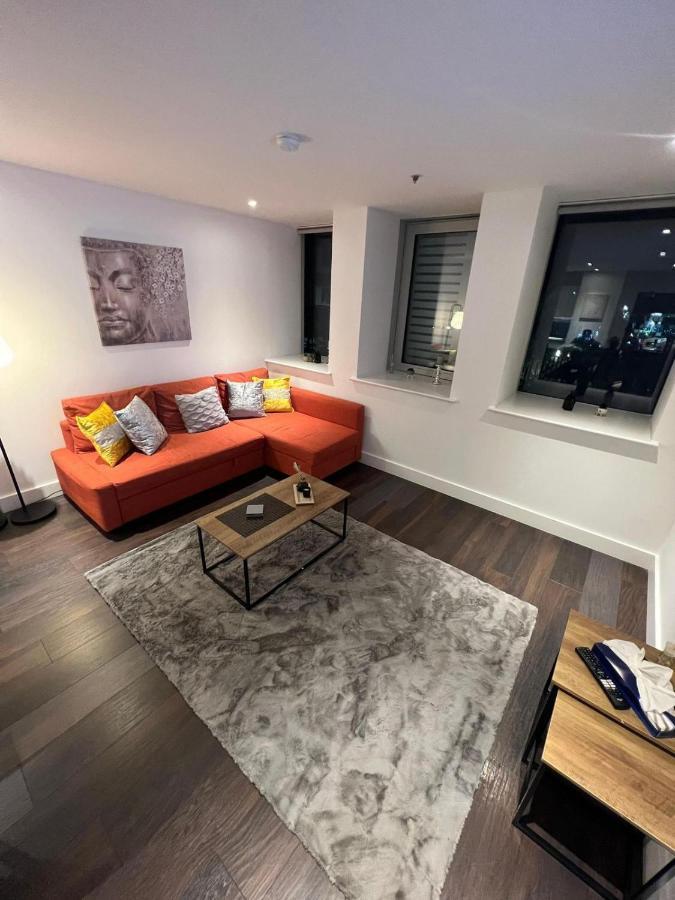 Spacious Sleep 7 Flat 20 Mins Central London Bp65 Buitenkant foto