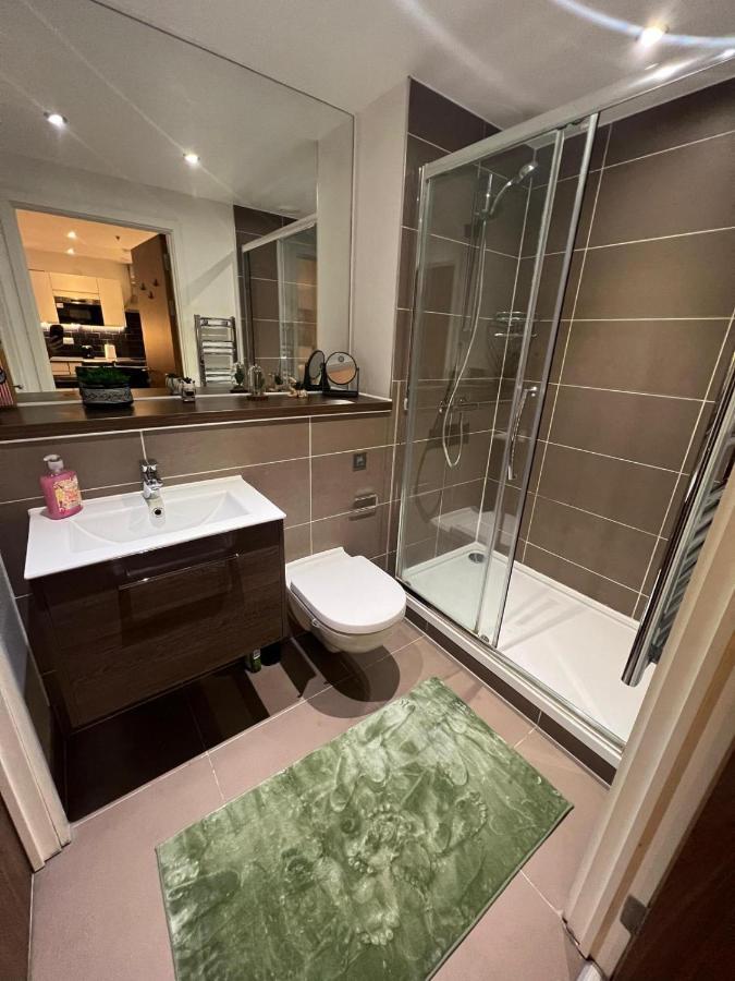 Spacious Sleep 7 Flat 20 Mins Central London Bp65 Buitenkant foto